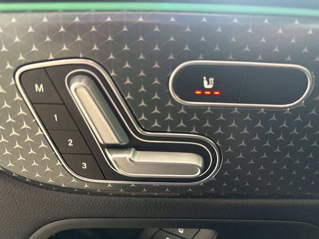 Certified 2024 Mercedes-Benz GLB 250 4MATIC image 12