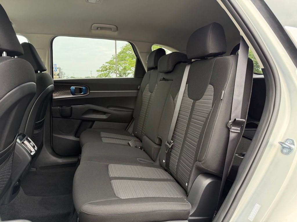 New 2026 Kia Sorento LX FWD image 26