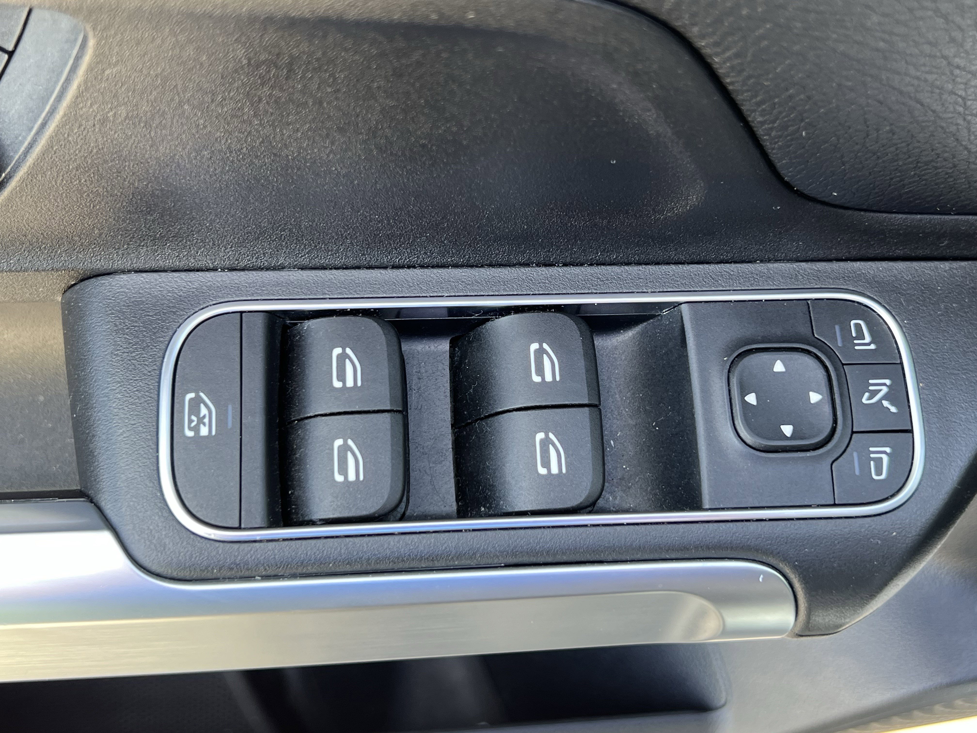 Certified 2022 Mercedes-Benz GLB 250 image 15