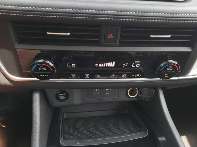 New 2025 Nissan Rogue SV image 13