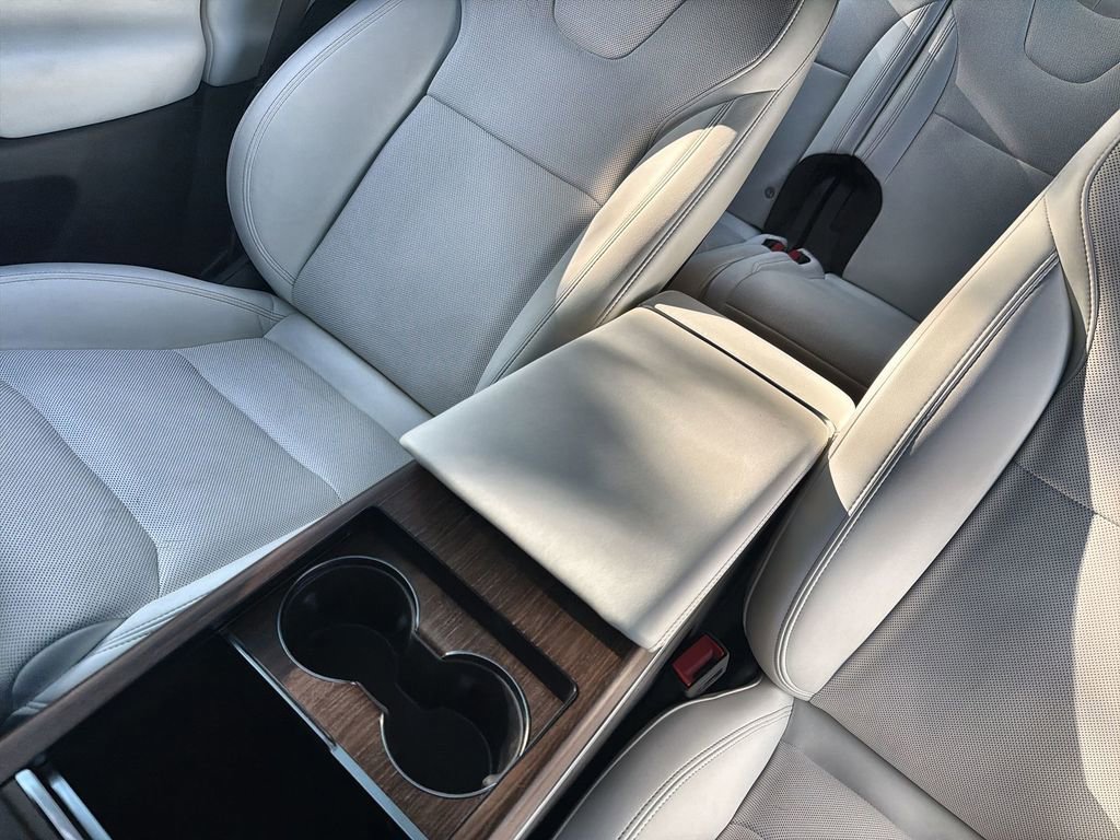 Used 2022 Tesla Model X AWD/4WD image 23
