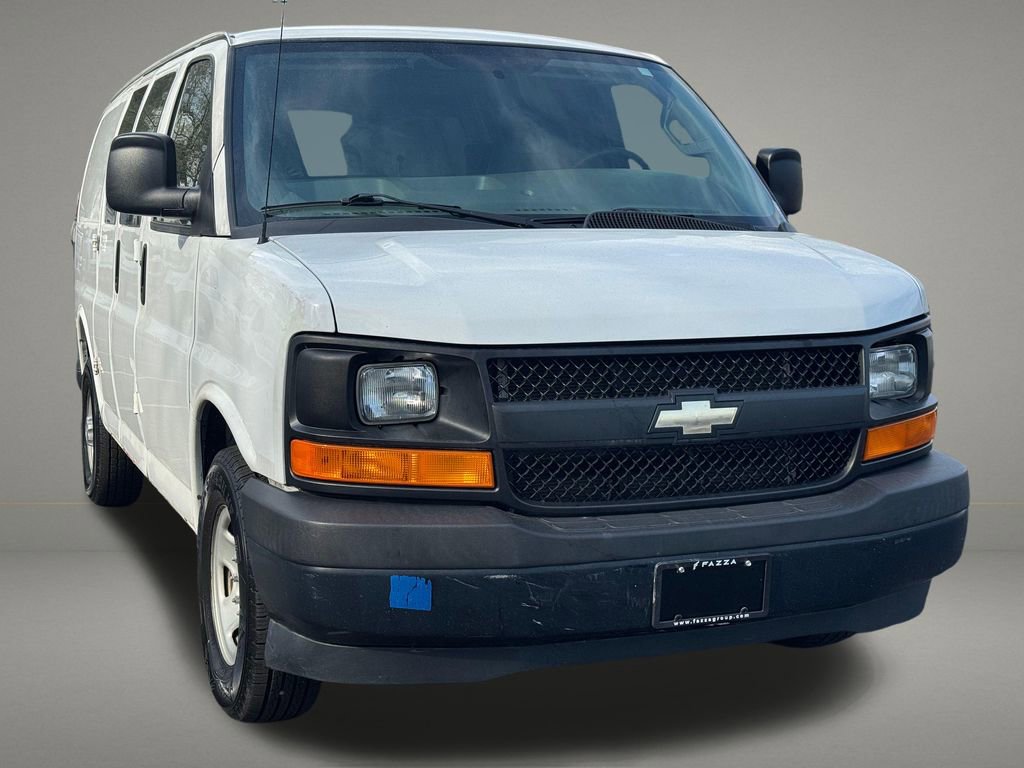 Used 2017 Chevrolet Express 2500 image 8
