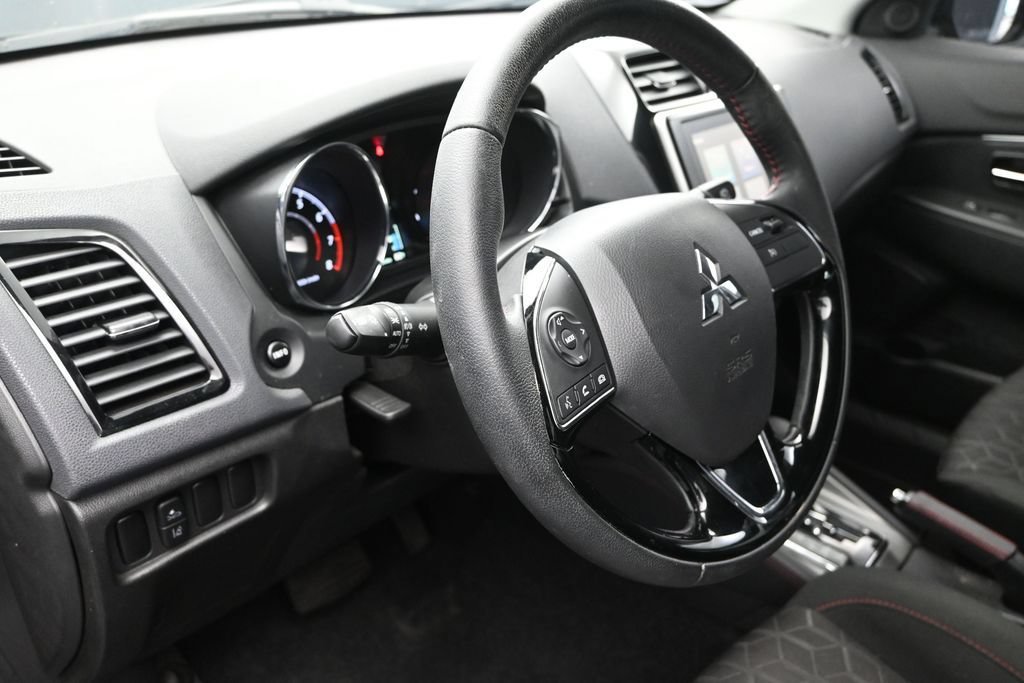 Used 2022 Mitsubishi Outlander Sport LE AWD/4WD image 12