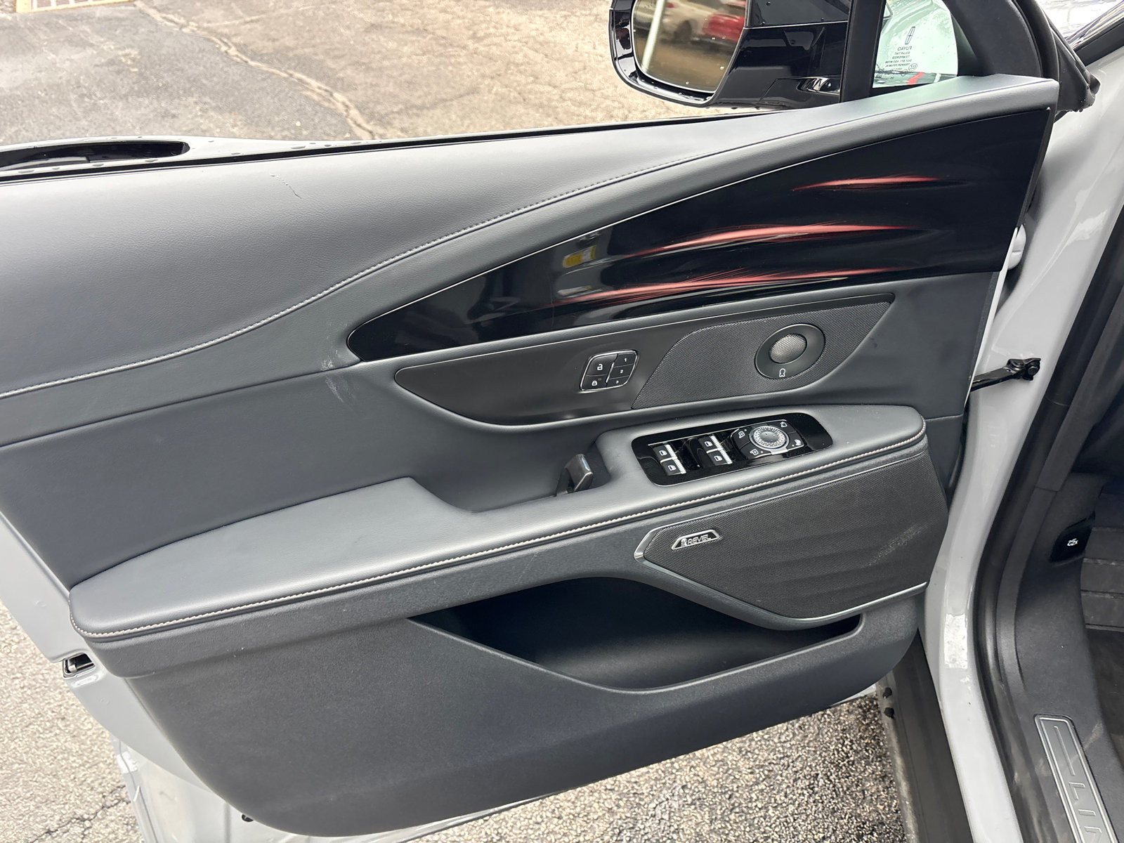 New 2026 Lincoln Nautilus Reserve AWD/4WD image 11