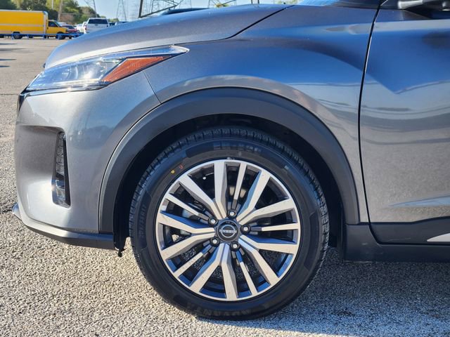 Used 2024 Nissan Kicks SR image 8