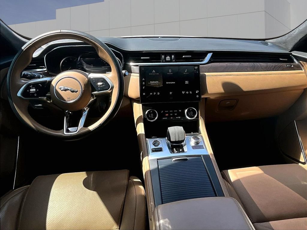 Used 2023 Jaguar F-PACE S AWD/4WD image 14