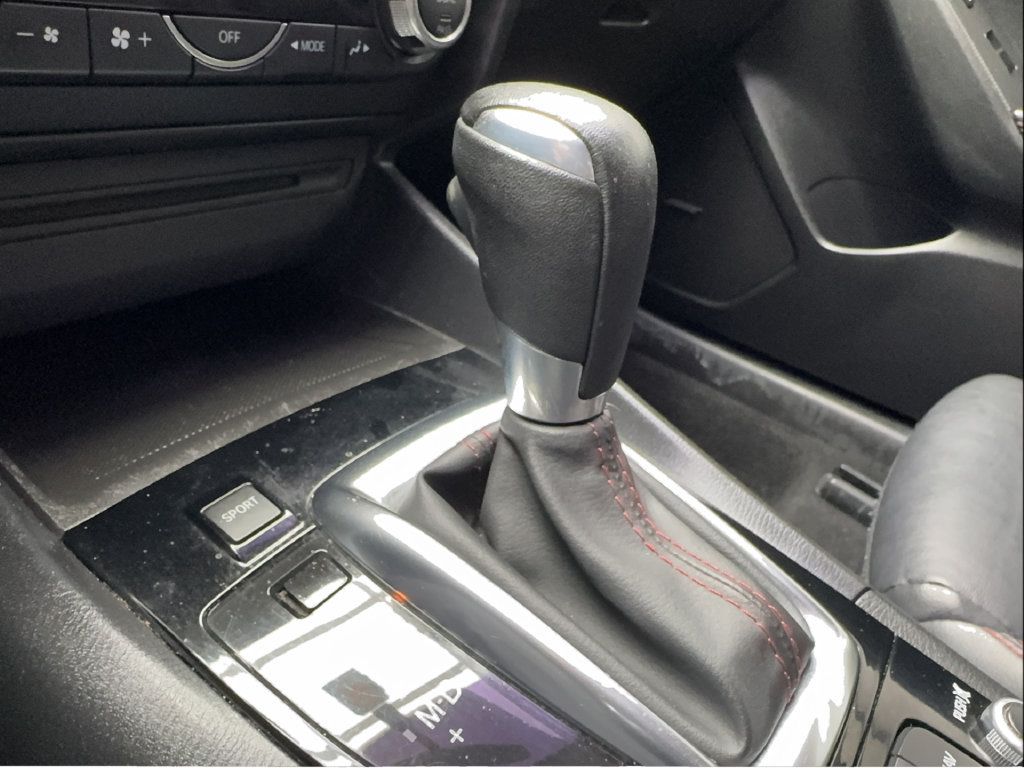 Used 2015 MAZDA MAZDA3 s Touring FWD image 48