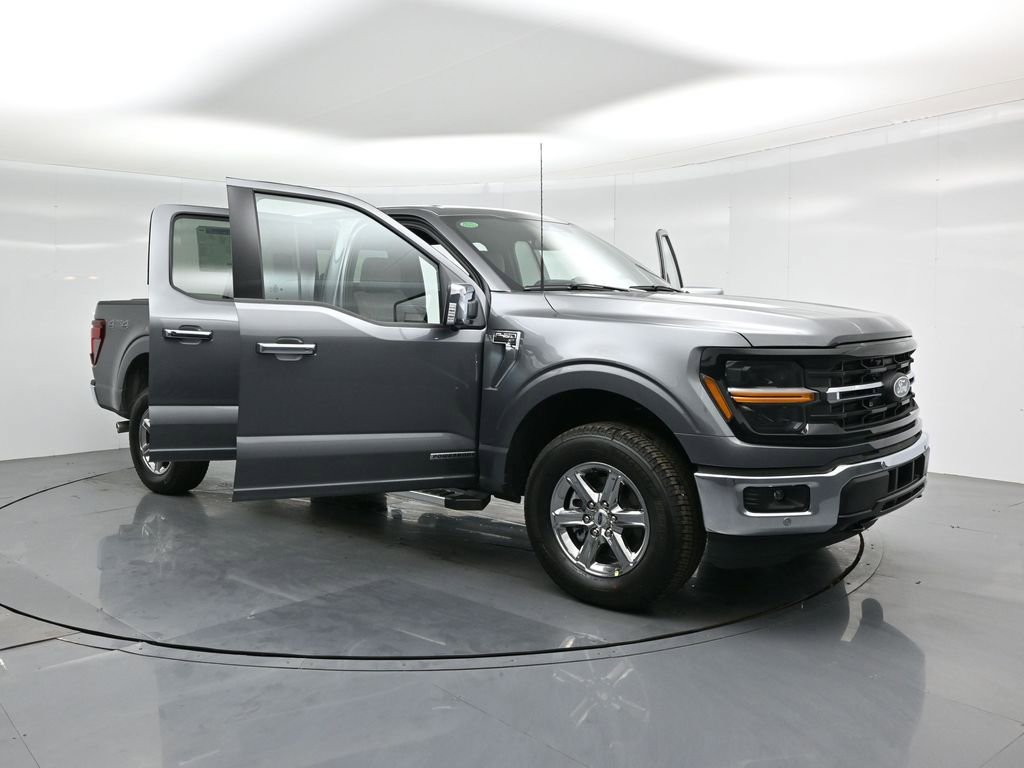 New 2025 Ford F150 XLT w/ Equipment Group 302A MID image 31