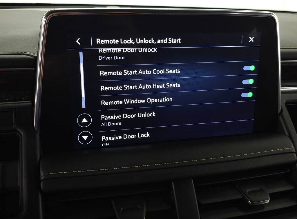 Used 2021 Chevrolet Tahoe Premier AWD/4WD image 30