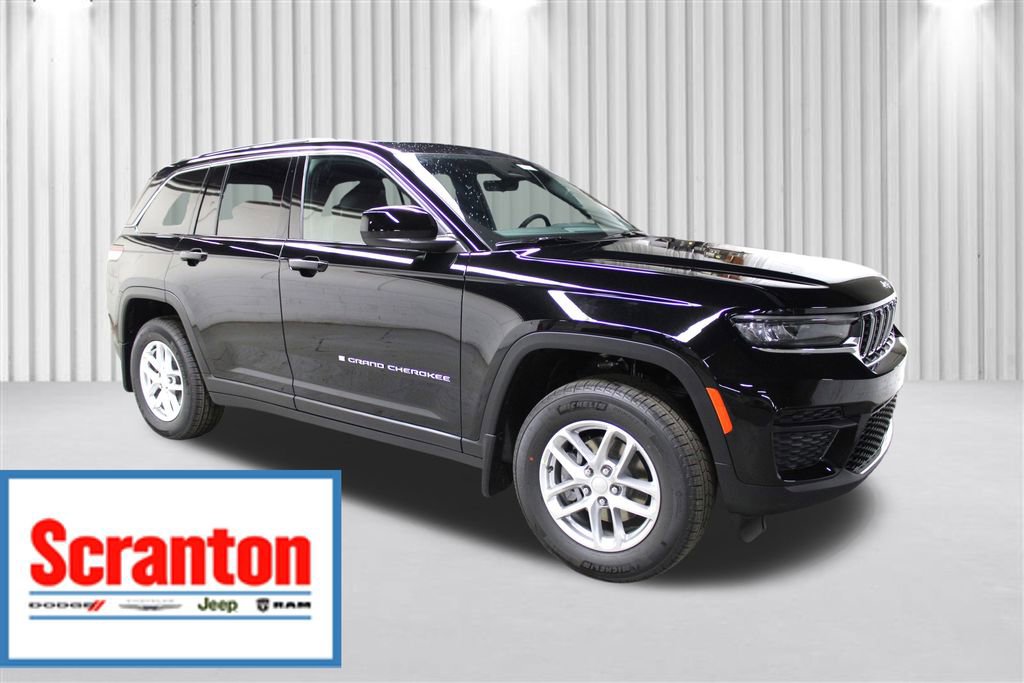 New 2025 Jeep Grand Cherokee Laredo w/ Luxury Tech Group I