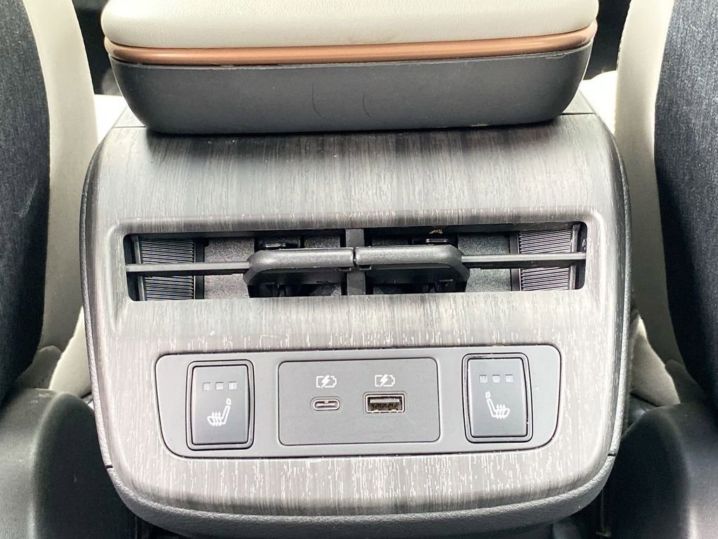 Used 2023 Nissan Ariya EVOLVE+ image 24