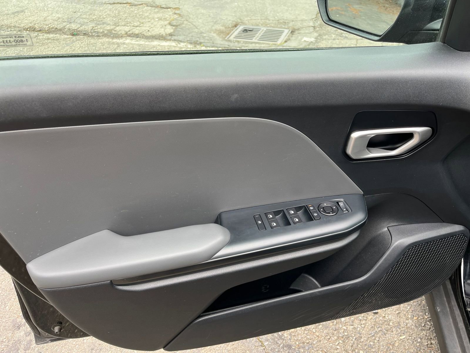 Used 2025 Kia K4 FWD image 18