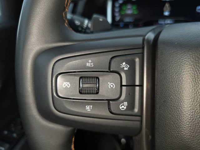 Used 2025 GMC Sierra 1500 AT4 w/ Technology Package AWD/4WD image 10