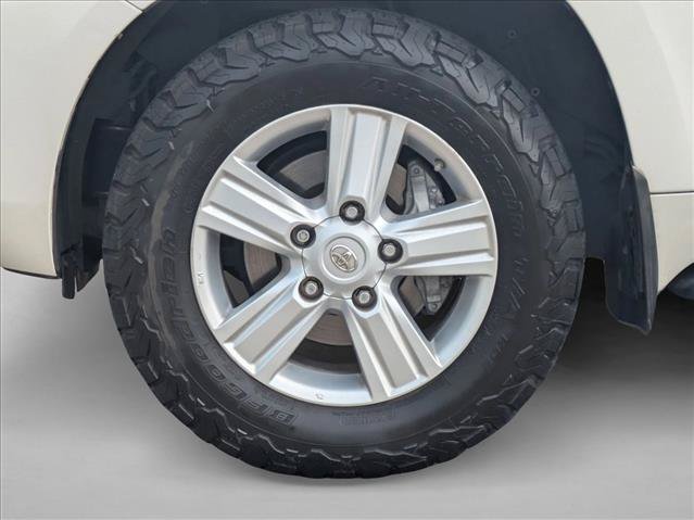 Used 2013 Toyota Land Cruiser AWD/4WD image 28
