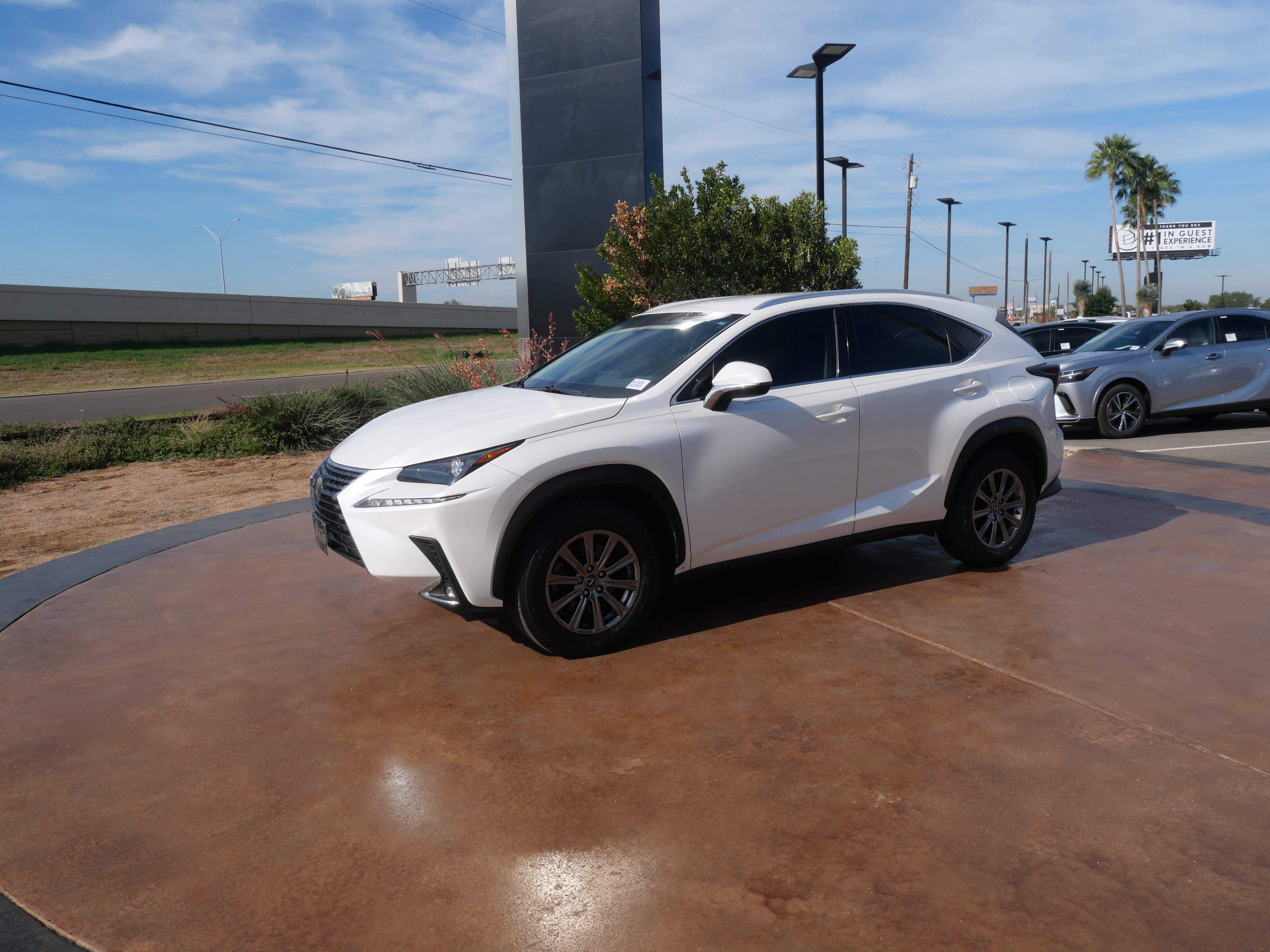 Used 2018 Lexus NX 300 FWD image 5