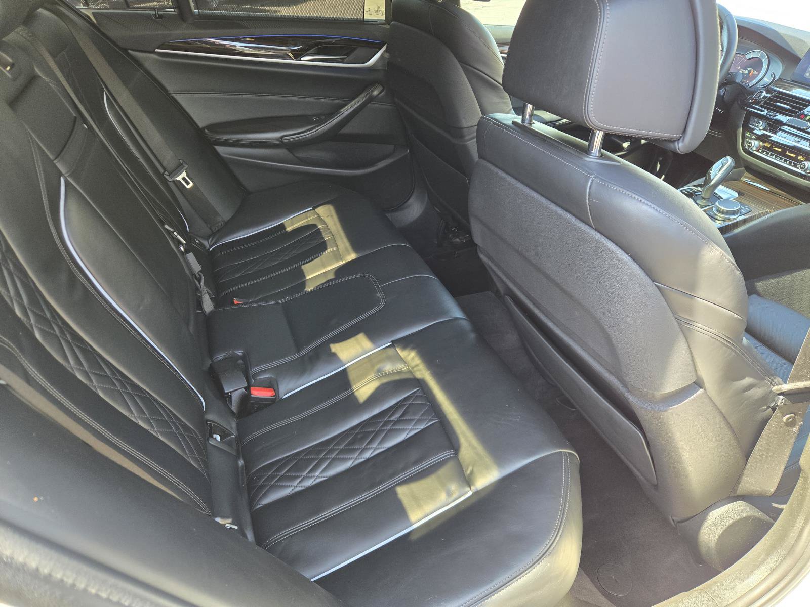 Used 2017 BMW 540i RWD image 28