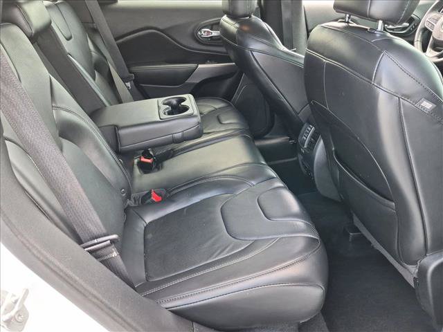 Used 2019 Jeep Cherokee Limited FWD image 19