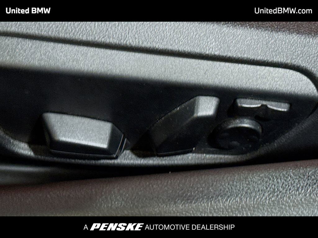 Certified 2025 BMW Z4 M40i w/ Premium Package image 4