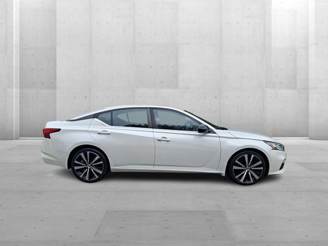 Used 2019 Nissan Altima 2.5 SR FWD image 7