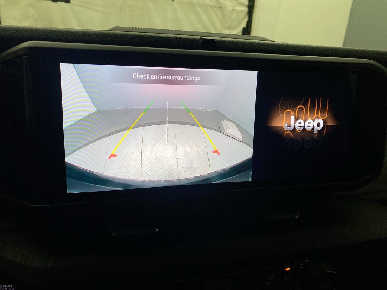 Used 2025 Jeep Wrangler Sport AWD/4WD image 18