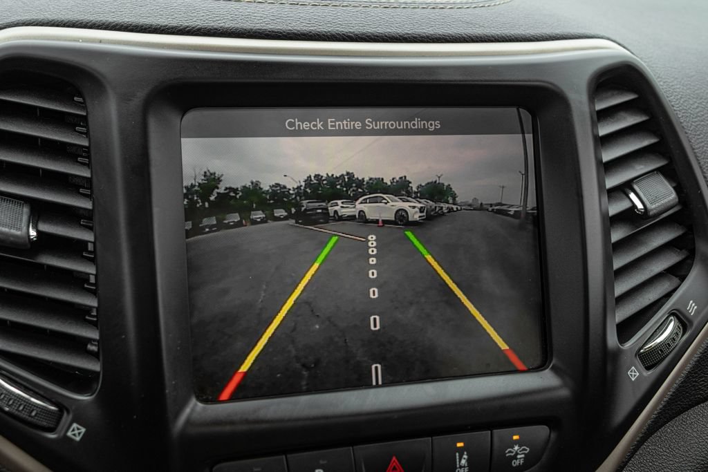 Used 2014 Jeep Cherokee Limited w/ Technology Group AWD/4WD image 18