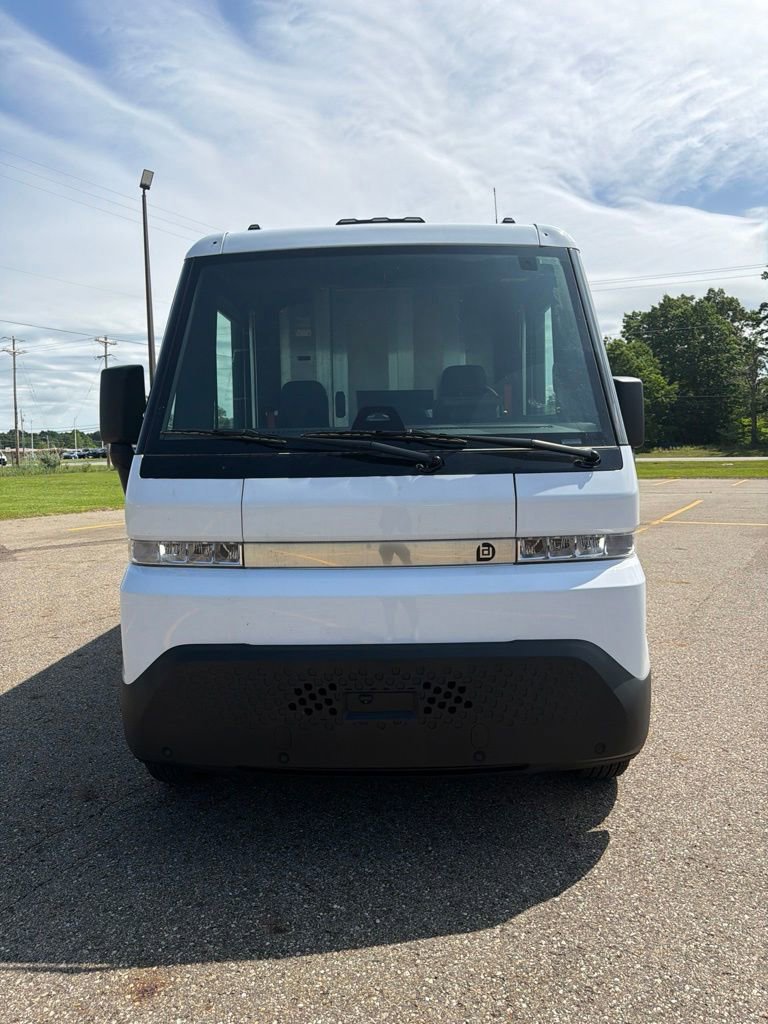 Used 2024 Chevrolet Brightdrop 600 w/ Commercial Equipment Package AWD/4WD image 2