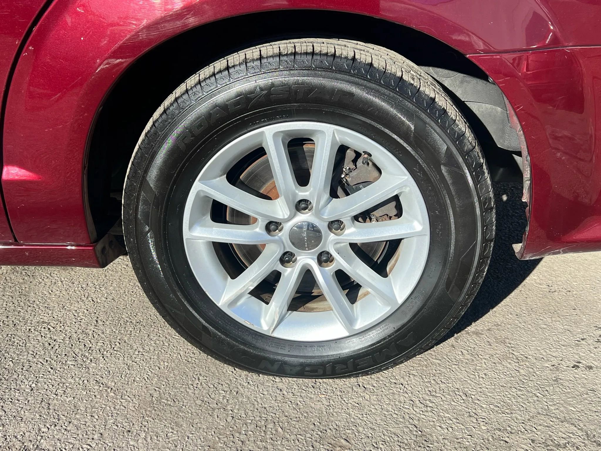 Used 2019 Dodge Grand Caravan SXT FWD image 11