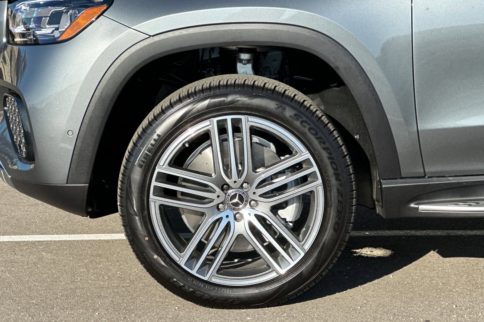 New 2026 Mercedes-Benz GLS 450 4MATIC image 27