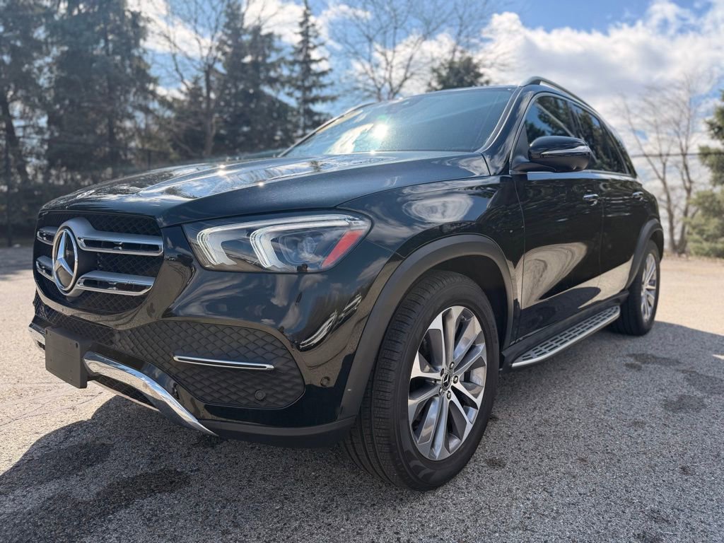Used 2022 Mercedes-Benz GLE 350 4MATIC w/ Premium Package image 3