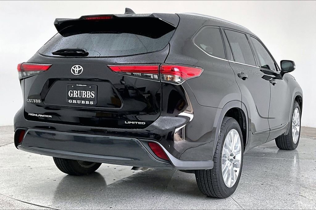 Used 2020 Toyota Highlander Limited FWD image 15