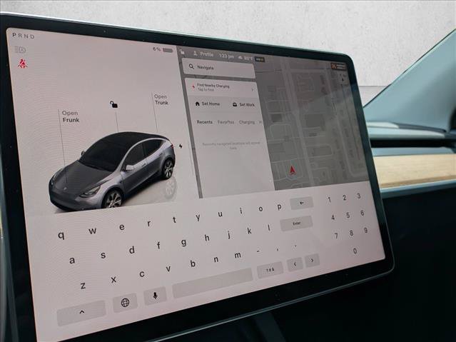 Used 2024 Tesla Model Y Long Range AWD/4WD image 16