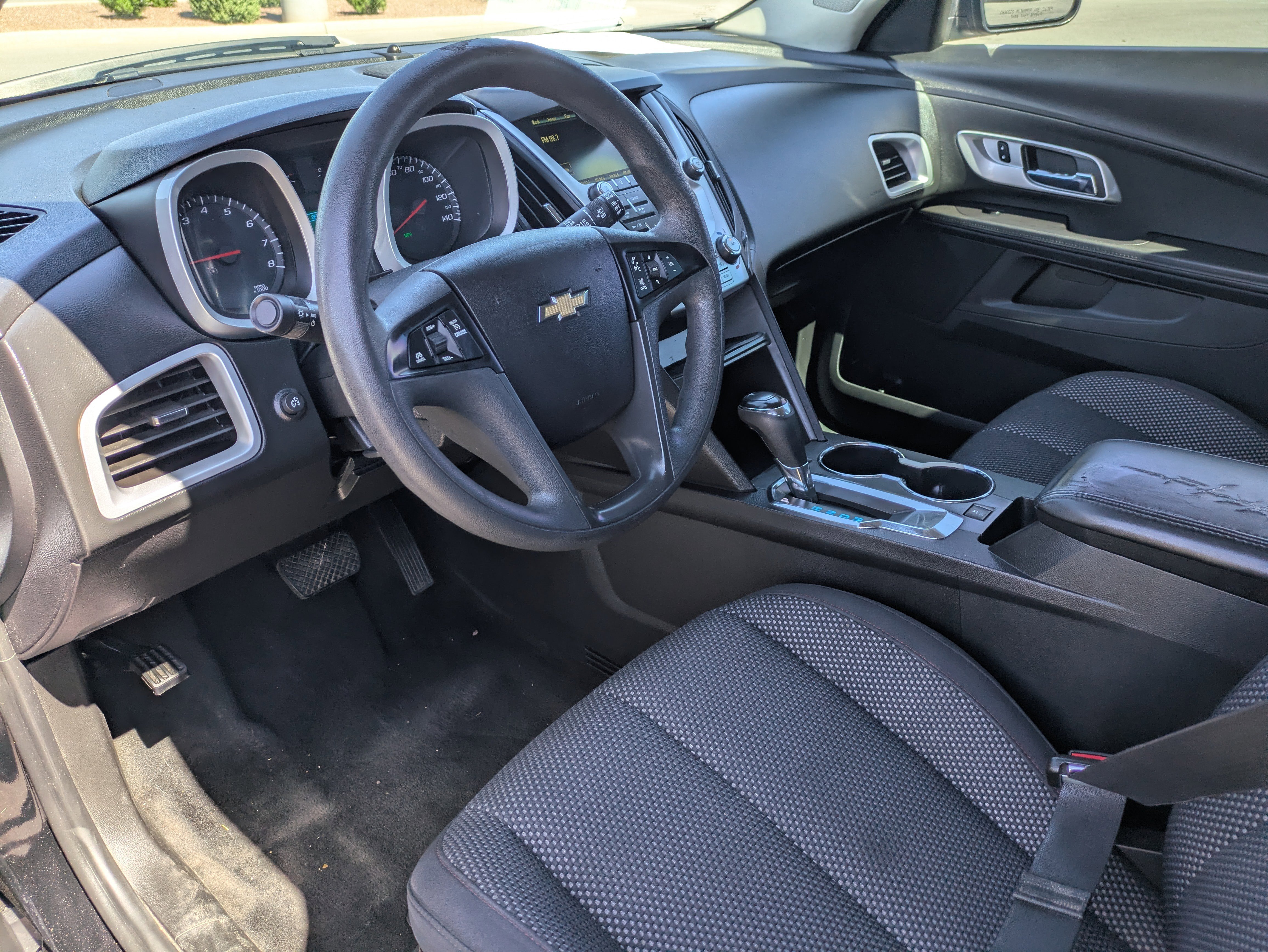 Used 2017 Chevrolet Equinox LS w/ LPO, Protection Package image 24