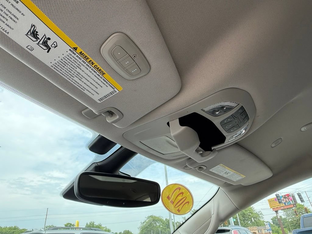 Used 2022 Chrysler Pacifica Touring-L FWD image 27