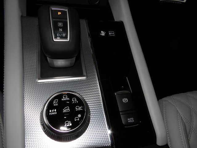 New 2025 Mitsubishi Outlander SEL image 23