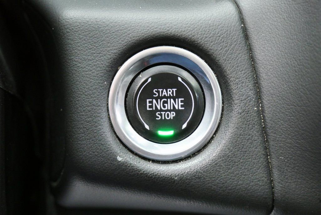 Used 2021 Chevrolet Suburban High Country w/ Premium Package image 30