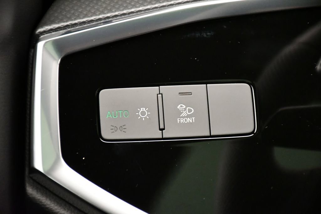 Used 2025 Audi Q3 2.0T Premium Plus w/ Premium Plus Package image 22