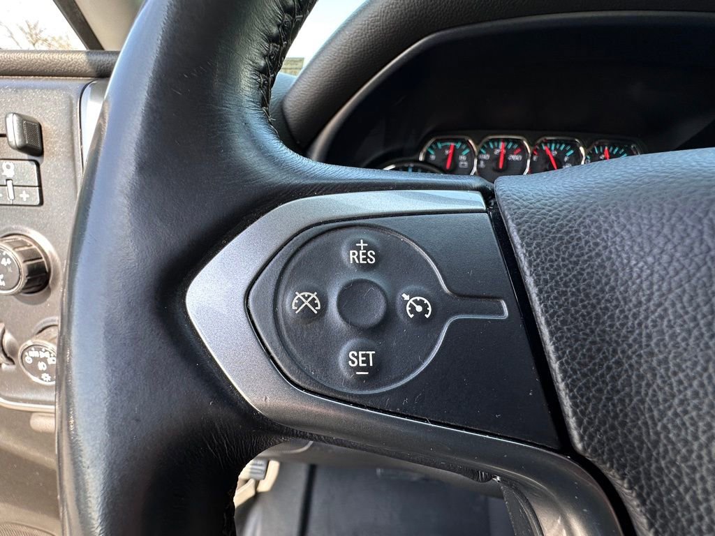 Used 2015 Chevrolet Silverado 2500 LT w/ LT Convenience Package AWD/4WD image 30