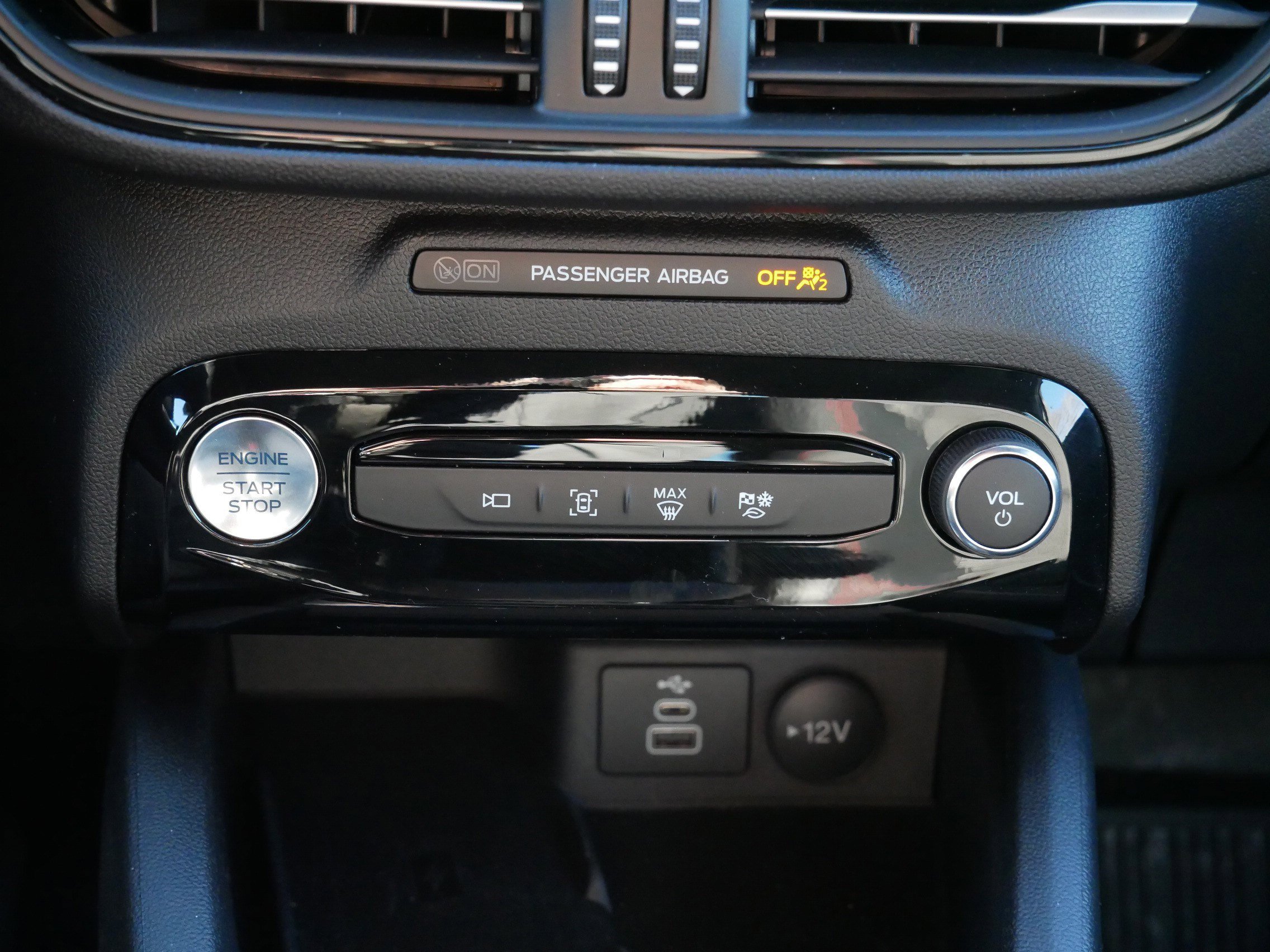 New 2025 Ford Escape ST-Line Elite w/ Tech Pack #2 image 30