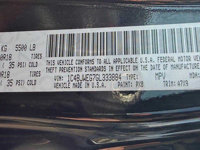 Used 2016 Jeep Wrangler Unlimited Sahara w/ Connectivity Group image 25