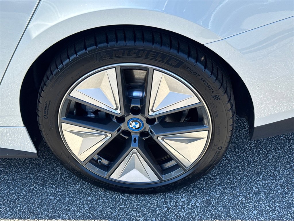 Used 2023 BMW i4 eDrive35 w/ Premium Package image 19