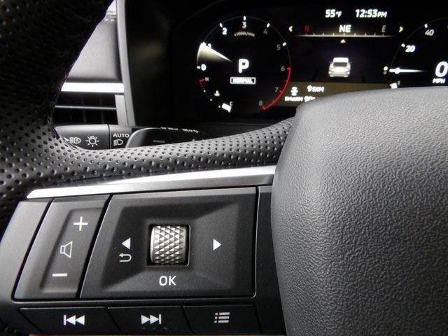 New 2025 Mitsubishi Outlander SE image 34