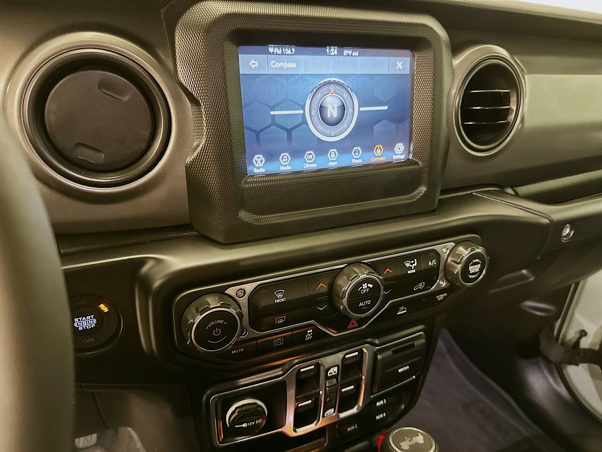 Used 2023 Jeep Wrangler Unlimited image 26