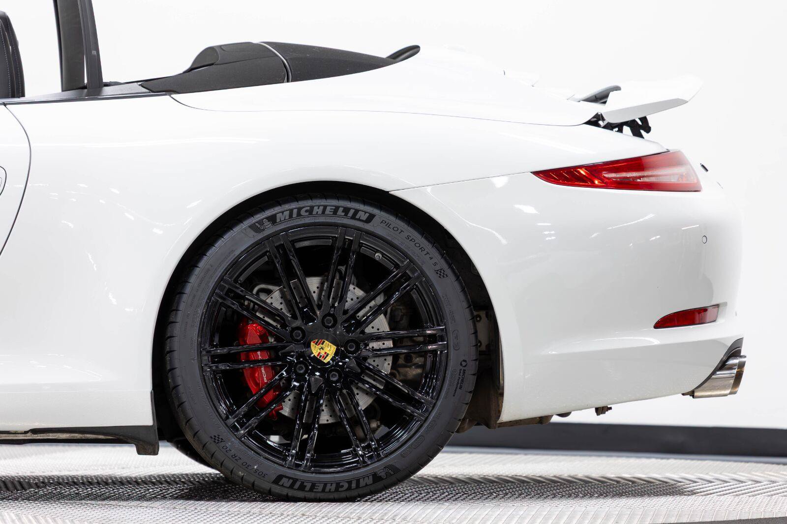 Used 2016 Porsche 911 Carrera S RWD image 21