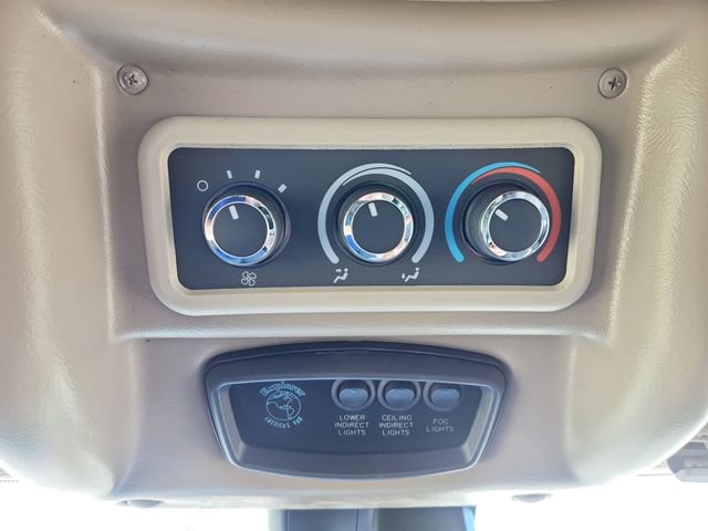 Used 2021 Chevrolet Express 2500 image 77