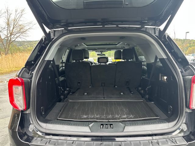 Used 2022 Ford Explorer XLT w/ Equipment Group 202A AWD/4WD image 23