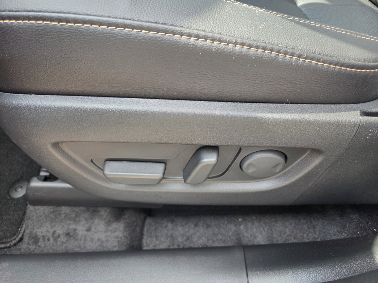 New 2026 MAZDA CX-70 3.3 Turbo w/ Preferred Package AWD/4WD image 4