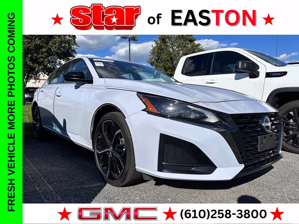 Used 2024 Nissan Altima 2.5 SR AWD/4WD image 1