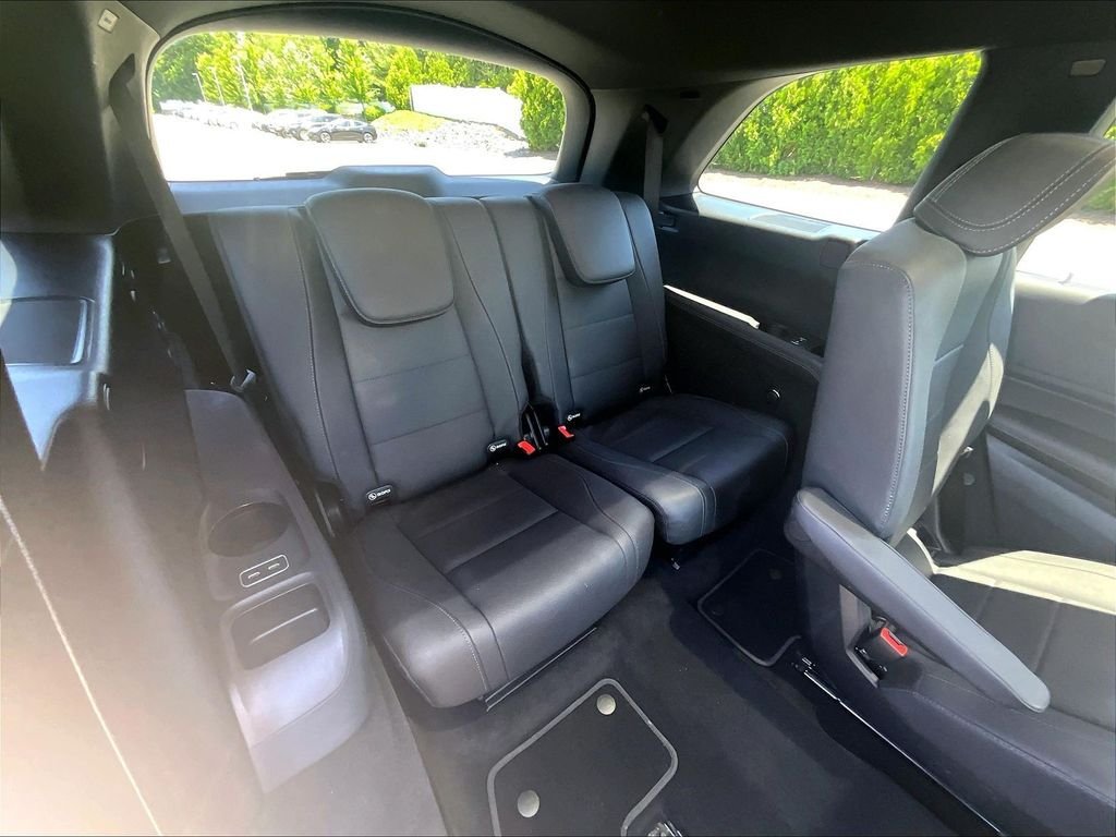 Used 2025 Mercedes-Benz GLS 450 4MATIC image 17
