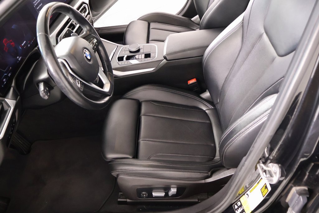 Used 2023 BMW 330i xDrive Sedan w/ Premium Package image 13
