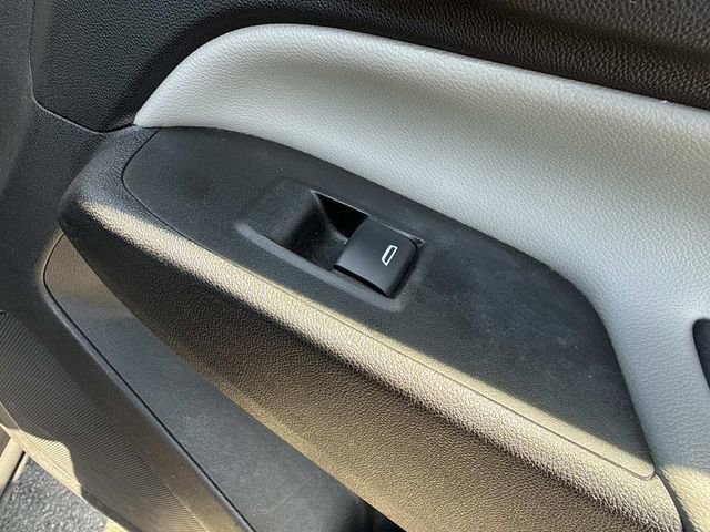 Used 2021 Chevrolet Equinox LT w/ LPO, Floor Liner Package FWD image 18